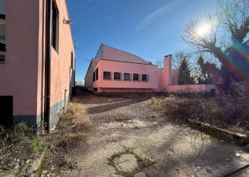 Facciata - Capannone via Andrea Costa, Senago - foto 8