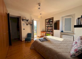 Camera da letto - Bilocale via Pier Giorgio Frassati, 94, Pollone - foto 9