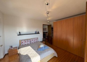 Camera da letto - Bilocale via Pier Giorgio Frassati, 94, Pollone - foto 11