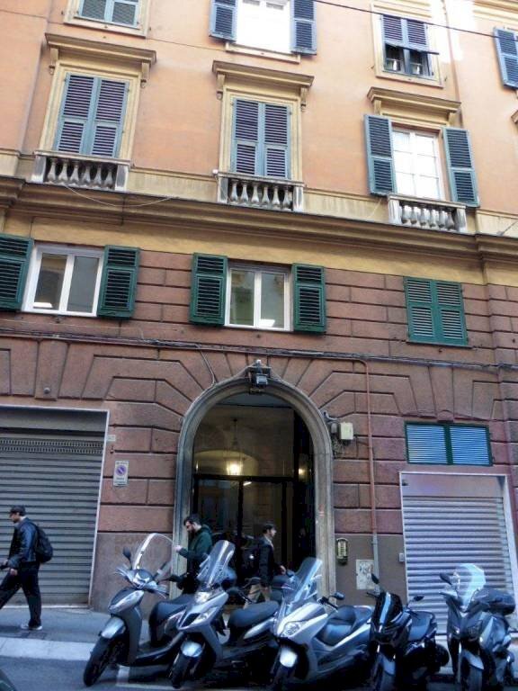Facciata - Bilocale via Caffaro, 7, Genova (zona Castelletto) - foto 1