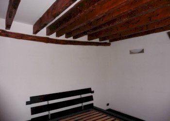 Camera da letto - Bilocale via Caffaro, 7, Genova (zona Castelletto) - foto 14