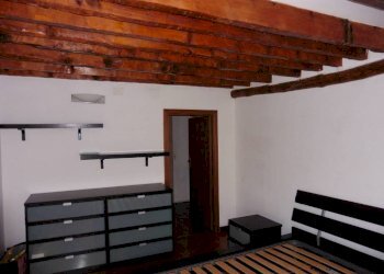 Camera da letto - Bilocale via Caffaro, 7, Genova (zona Castelletto) - foto 29