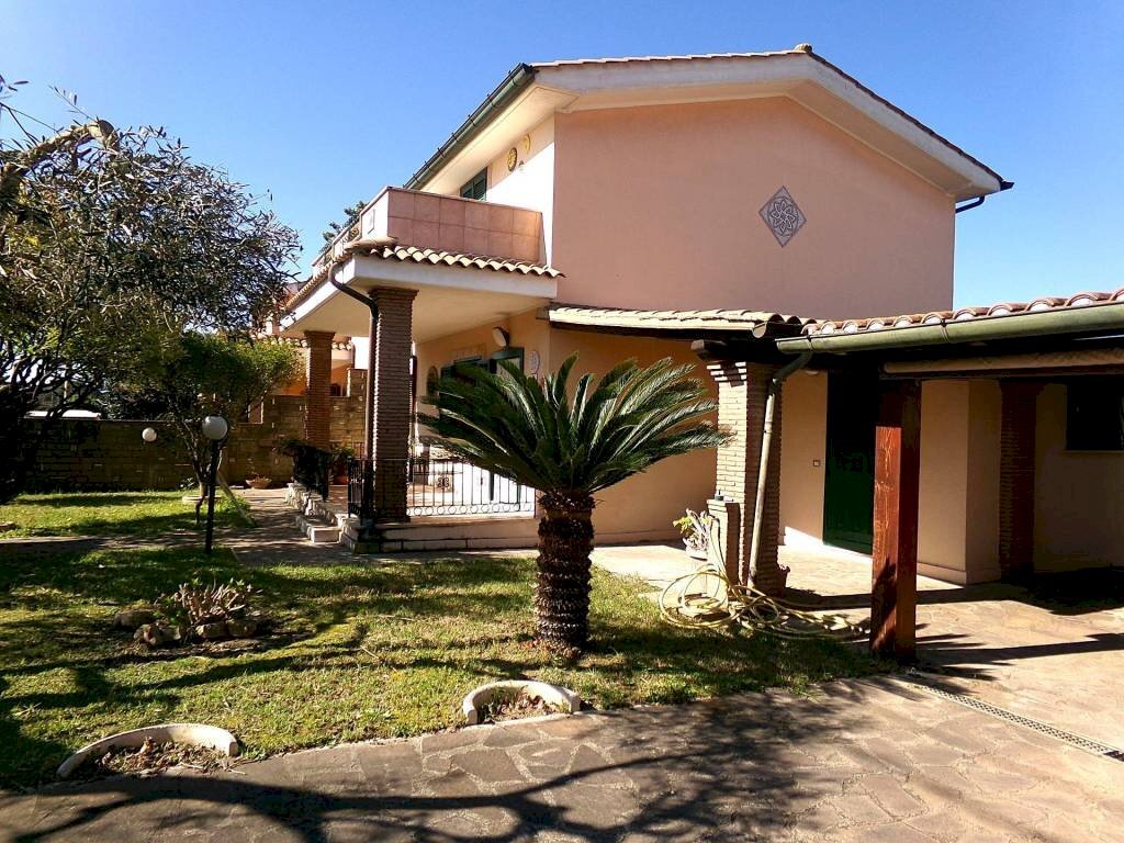 Giardino - Villa via Belvedere, 15, Anzio - foto 2