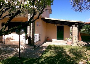 Facciata - Villa via Belvedere, 15, Anzio - foto 16