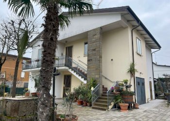 whatsapp image 2026-02-25 at 11.13.02 - Three-room apartment via Giovanni XXIII, Medicina - photo 1