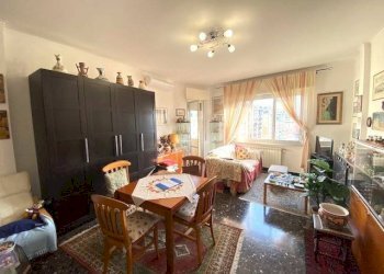 Salone - Quadrilocale corso Europa, 40, Genova (zona Borgoratti) - foto 1