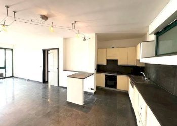 Cucina - Appartamento via Aurelia, 10, Chiavari - foto 11