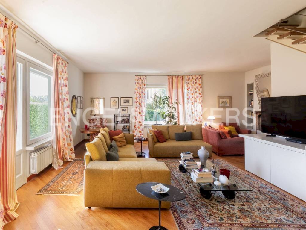 Salone - Villa strada Villabella, Giarole - foto 1