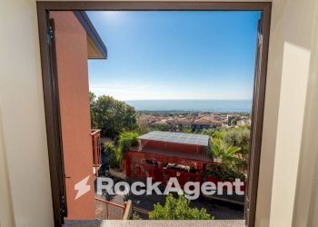 Villa a Schiera via Sciarone, 15, Aci Castello - foto 1