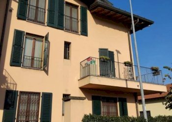 Facciata - Bilocale via Piave, 12, Cesano Boscone - foto 1