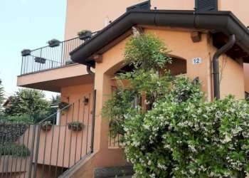 Facciata - Bilocale via Piave, 12, Cesano Boscone - foto 2