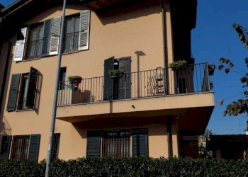 Facciata - Bilocale via Piave, 12, Cesano Boscone - foto 3