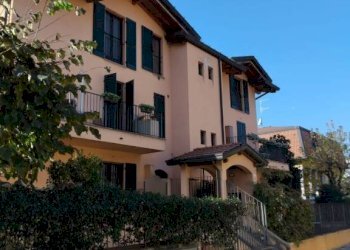 Facciata - Bilocale via Piave, 12, Cesano Boscone - foto 4