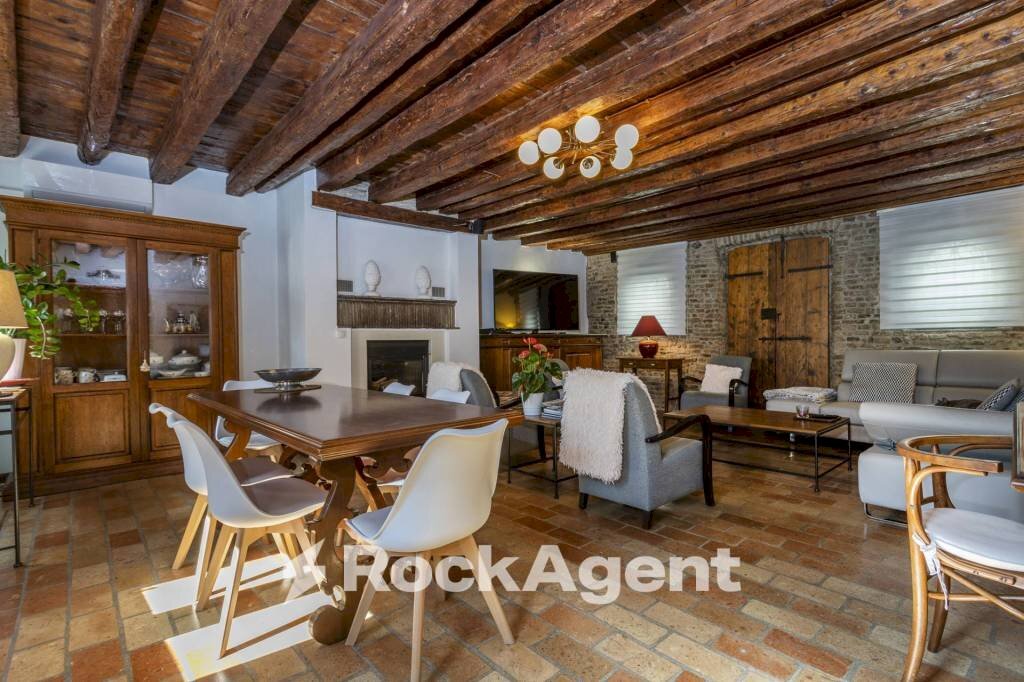 Salone - Stabile - Palazzo via San Marco, 3, Rivignano Teor - foto 1