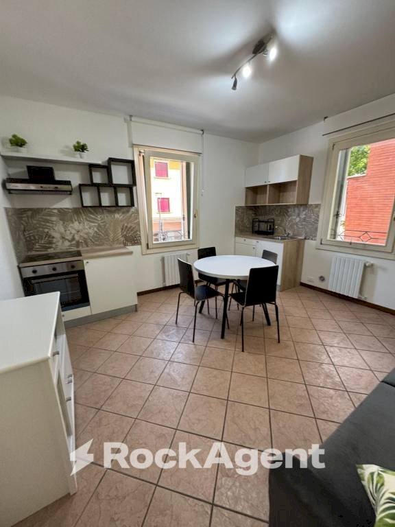 Cucina - Trilocale viale delle Terme, 4, Abano Terme - foto 1