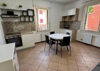 Cucina - Trilocale viale delle Terme, 4, Abano Terme - foto 1