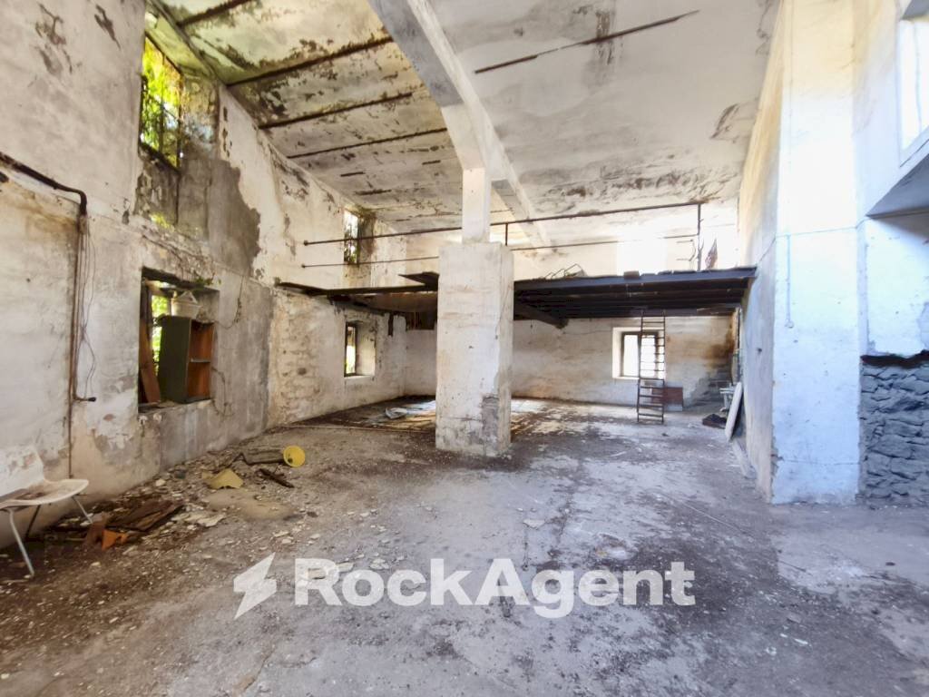 Magazzino via delle Cartiere, 7, Ronciglione - foto 1