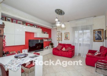 Salone - Appartamento via Aquilonia, 4, Roma - foto 4