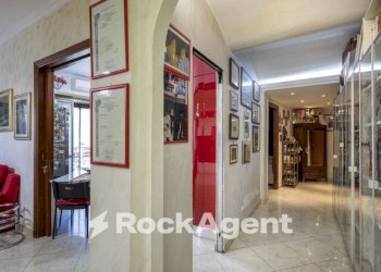 Corridoio - Appartamento via Aquilonia, 4, Roma - foto 7