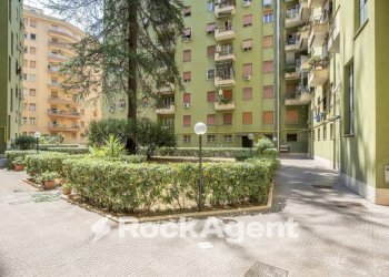 Cortile interno - Appartamento via Aquilonia, 4, Roma - foto 22