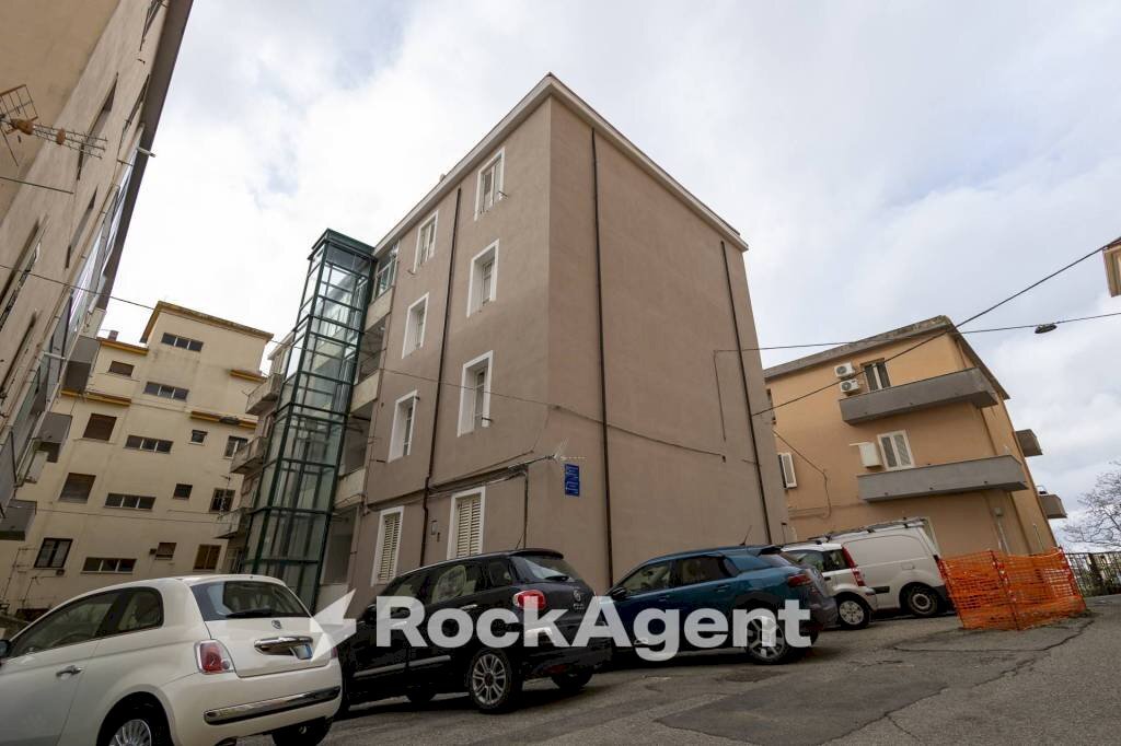 Quadrilocale via Francesco Crispi, Catanzaro - foto 1