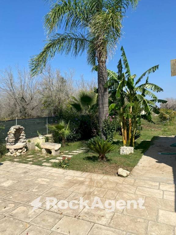 Villa S.P. Supersano/Scorrano - Contrada Montinati, Supersano - foto 1