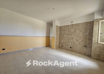 Bilocale traversa Barlaam da Seminara, 53, Catanzaro - foto 1