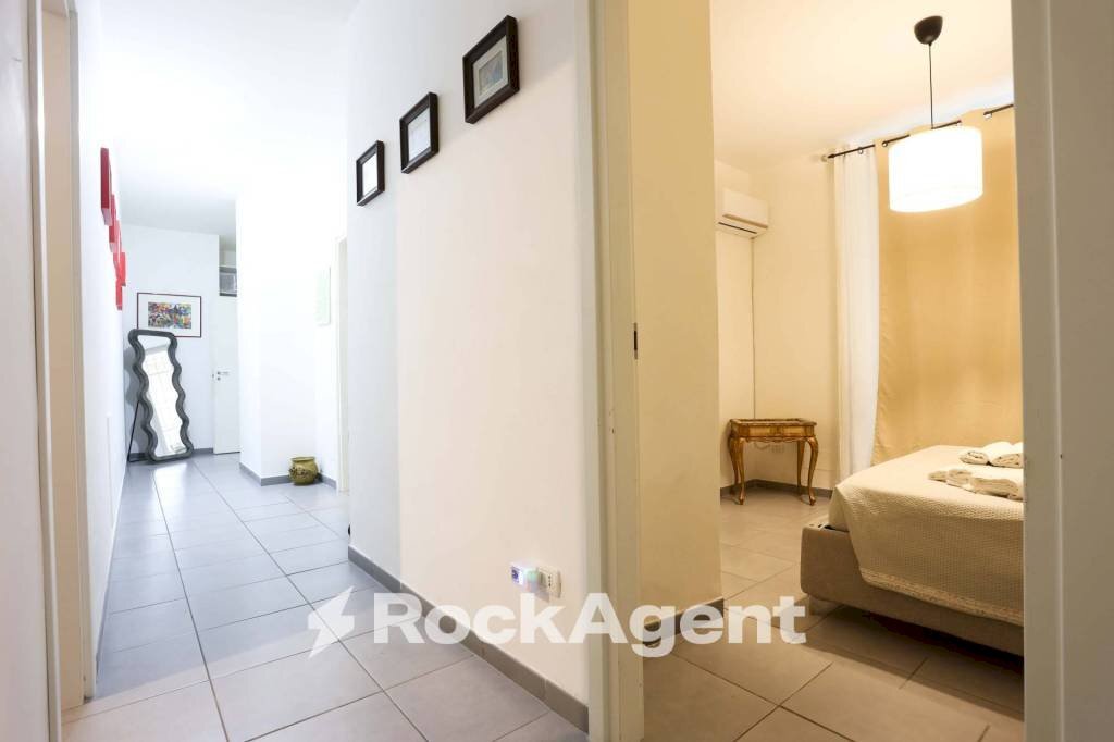 Disimpegno - Quadrilocale vico San Maria Ad Agnone, 18, Napoli - foto 2