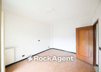 Camera da letto - Two-room apartment via Monte Oliveto, 25, Genova (neighborhood Pegli) - photo 13