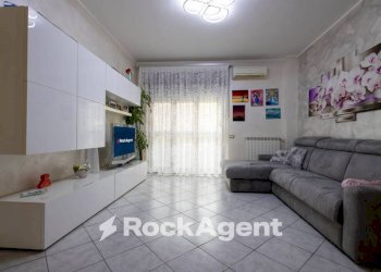 Quadrilocale via Alessi di Turio, 8, Catanzaro - foto 2