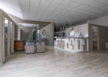 Interno non residenziale - Negozio via Madonna delle Rose, Cesena - foto 1