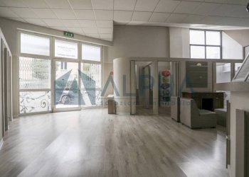 Interno non residenziale - Negozio via Madonna delle Rose, Cesena - foto 4