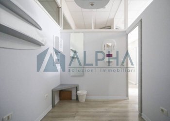 Disimpegno - Negozio via Madonna delle Rose, Cesena - foto 19