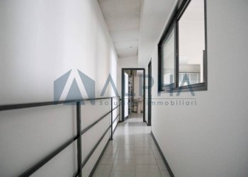 Corridoio - Negozio via Madonna delle Rose, Cesena - foto 22