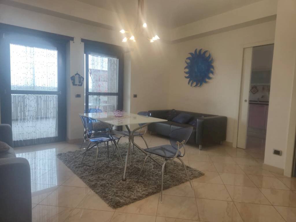 Salone - Bilocale via Copenaghen, Roma (zona Torrino) - foto 3