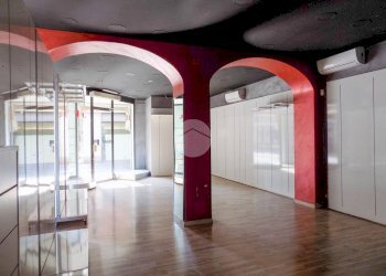 Negozio Via Roma, Chivasso - foto 4