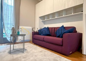 divano letto - Bilocale Via Cavour 48, Seregno - foto 4