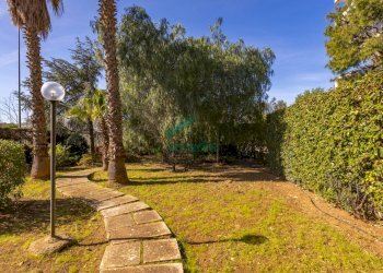giardino - Four-room apartment Via Rosario Livatino 9, Bari - photo 17