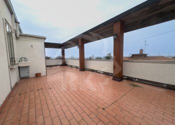 VENDITA QUADRILOCALE SEMIATTICO ZONA COSTA SARAGOZ - Four-room apartment Via Ferruccio Magnani 4, Bologna (neighborhood Saragozza) - photo 1