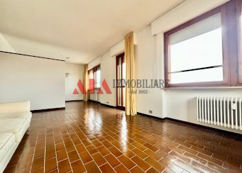 Salone - Attico Via I° Maggio 60, Pontedera - foto 2