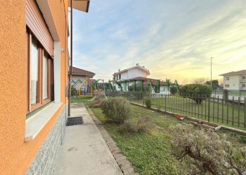 11.jpg - Appartamento Pavone Canavese - foto 19