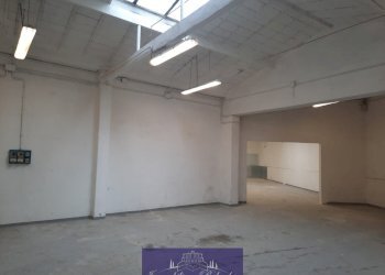 WhatsApp Image 2026-02-23 at 11.10.39 (2).jpeg - Locale Commerciale Via Emidio Spinucci, Firenze (zona Santa Maria Novella) - foto 2