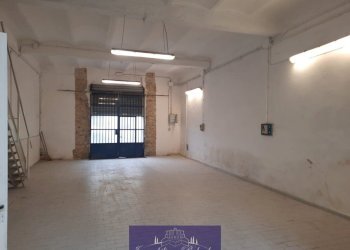 WhatsApp Image 2026-02-23 at 11.10.39 (3).jpeg - Locale Commerciale Via Emidio Spinucci, Firenze (zona Santa Maria Novella) - foto 3