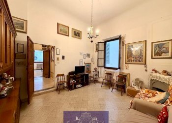 WhatsApp Image 2026-02-25 at 16.58.16 (4).jpeg - Appartamento Piazza Santa Trinita, Firenze - foto 16