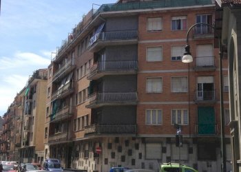 FACCIATA - Bilocale Via Polonghera 46, Torino (zona Cenisia) - foto 1