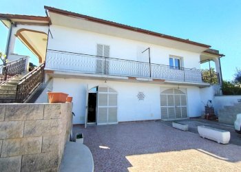 IMG_20251008_121939.jpg - Casa indipendente Via Mentana 9, Nettuno - foto 2