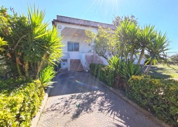 IMG_20251008_121613.jpg - Casa indipendente Via Mentana 9, Nettuno - foto 2