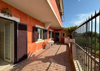 giardino - Quadrilocale Via Amatore Sciesa 70, Marino - foto 26