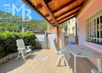 TERRAZZO PORTICATO INGRESSO - Semi-detached house Frazione Pannesi 107, Lumarzo - photo 2