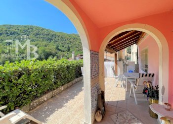 TERRAZZO E PORTICO - Semi-detached house Frazione Pannesi 107, Lumarzo - photo 4